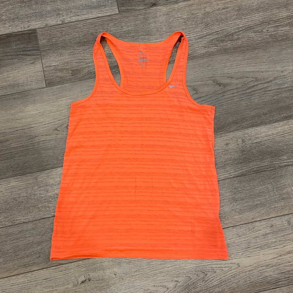 Nike tank